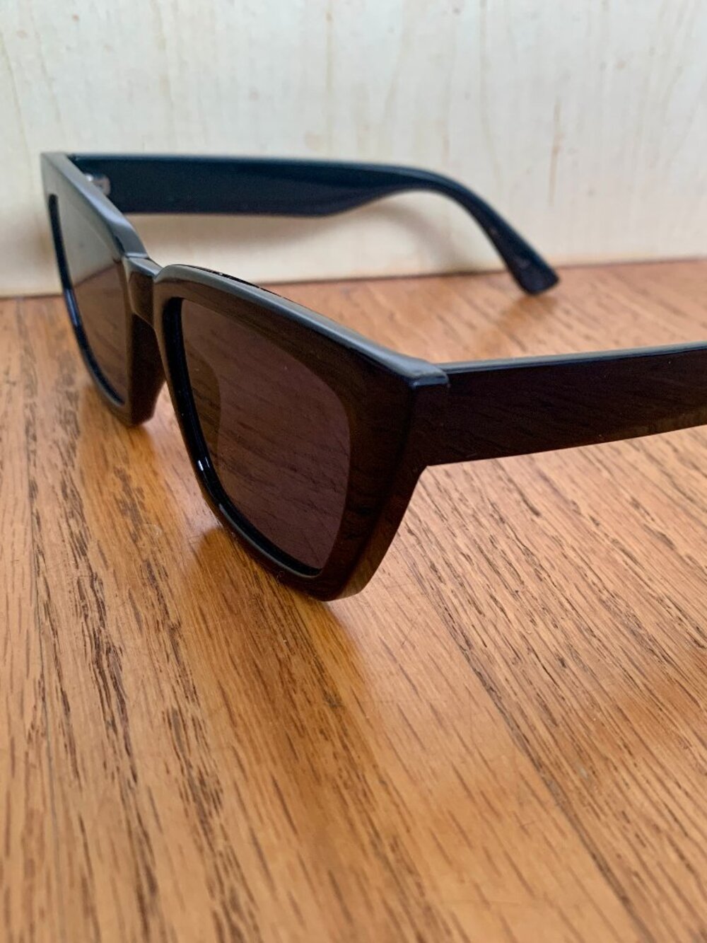 LIKE NEW Black Sunglasses, Cateye